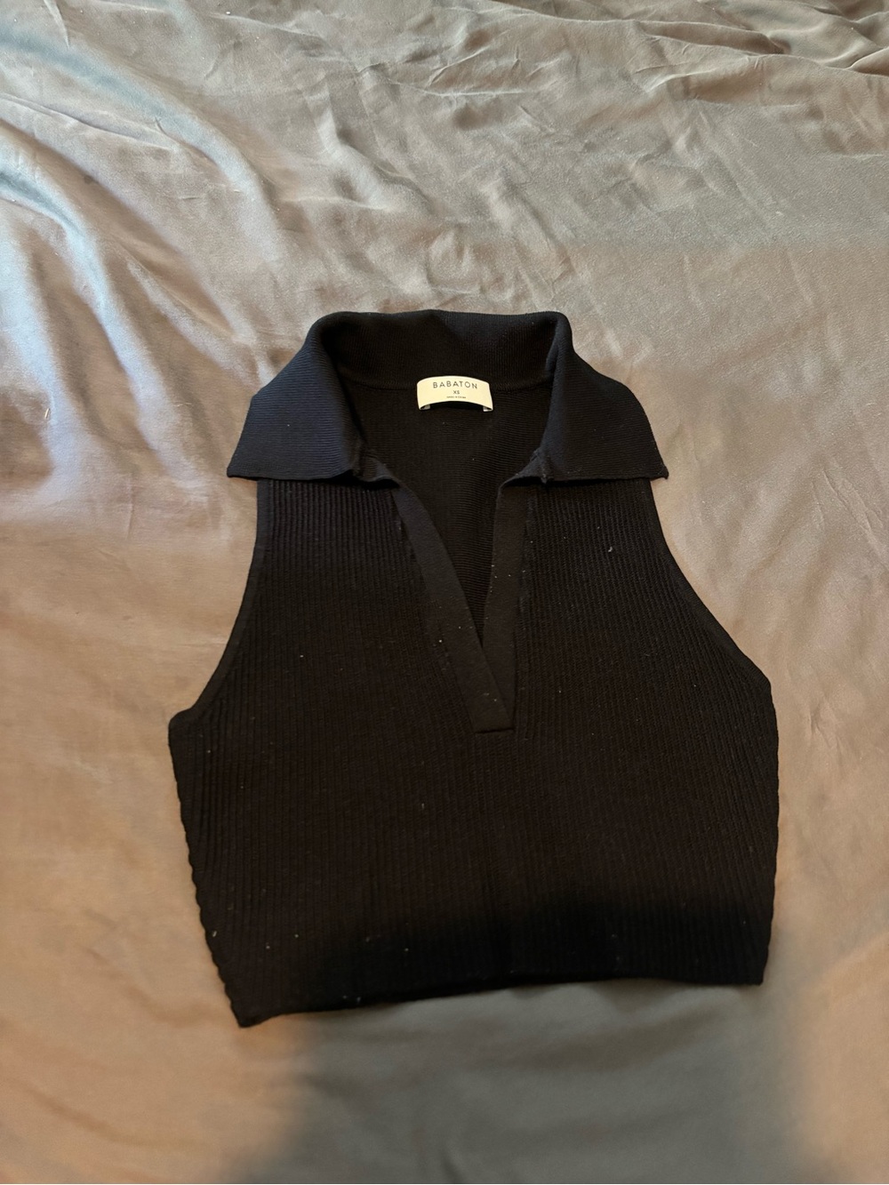 Babaton Black Ribbed Sleeveless Polo Crop Top